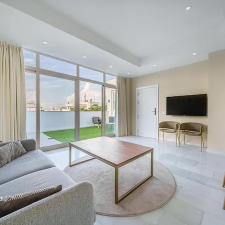 Exclusive Alameda - Penthouse Apartment